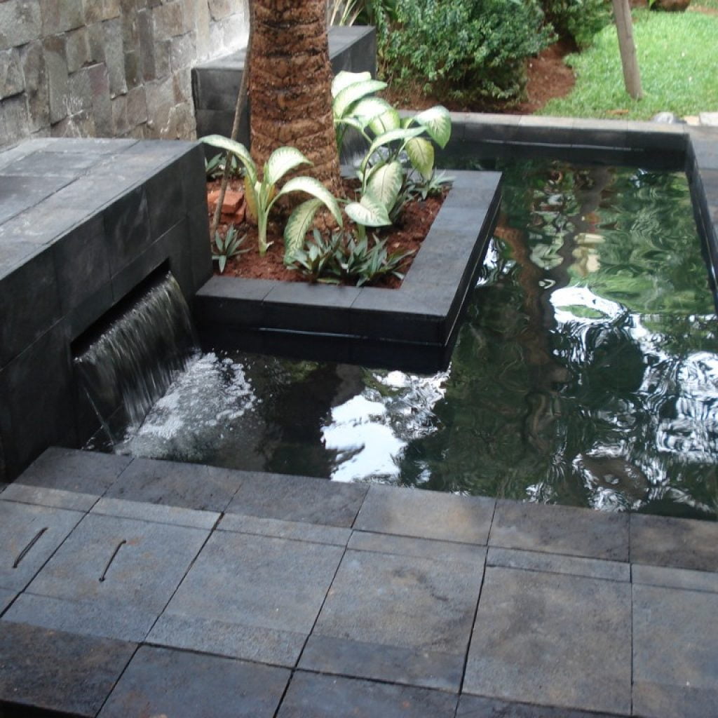 Jasa Pembuatan Kolam Koi